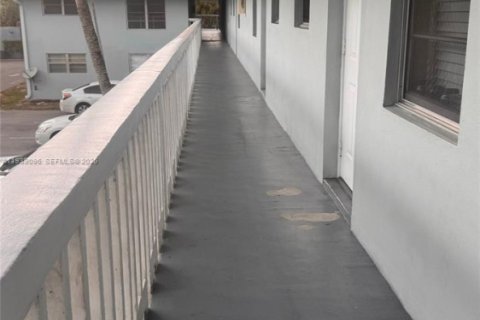 Снять в аренду кондоминиум в Плантация, Флорида 1 спальня, 54.63м2, № 1996793 - фото 21