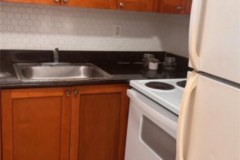 Снять в аренду кондоминиум в Плантация, Флорида 1 спальня, 54.63м2, № 1996793 - фото 9