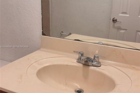 Снять в аренду кондоминиум в Плантация, Флорида 1 спальня, 54.63м2, № 1996793 - фото 12