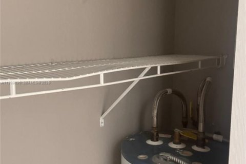 Снять в аренду кондоминиум в Плантация, Флорида 1 спальня, 54.63м2, № 1996793 - фото 15