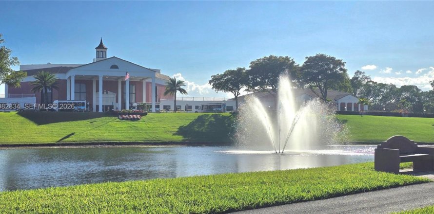 Кондоминиум с 2 спальнями в Дирфилд-Бич, Флорида № 2047800