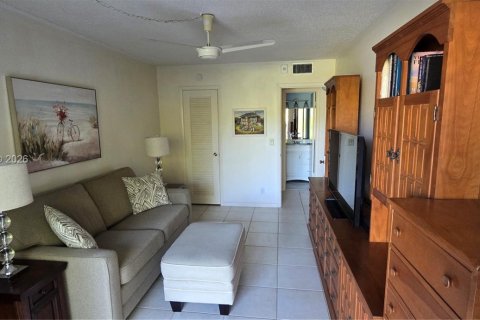 Купить кондоминиум в Дирфилд-Бич, Флорида 2 спальни, 79.9м2, № 2047800 - фото 19