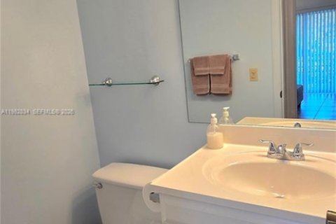 Купить кондоминиум в Дирфилд-Бич, Флорида 2 спальни, 79.9м2, № 2047800 - фото 20