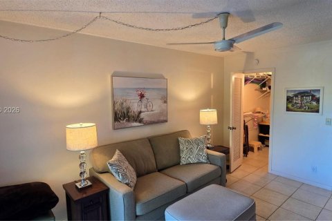 Купить кондоминиум в Дирфилд-Бич, Флорида 2 спальни, 79.9м2, № 2047800 - фото 18