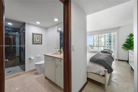 Condominio en venta en Sunny Isles Beach, Florida, 3 dormitorios, 199.18 m2 № 1946312 - foto 22