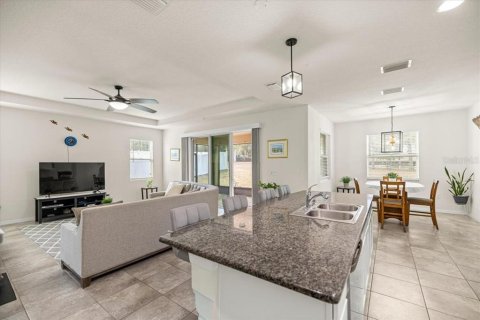 House in Ocala, Florida 4 bedrooms, 263.29 sq.m. № 2096213 - photo 4