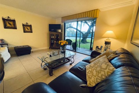 Купить кондоминиум в Майами, Флорида 2 спальни, 89.65м2, № 1920076 - фото 10