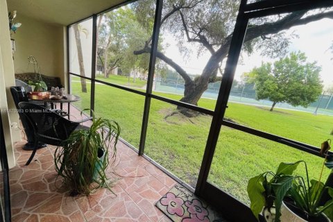 Купить кондоминиум в Майами, Флорида 2 спальни, 89.65м2, № 1920076 - фото 13