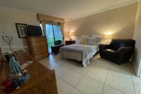 Купить кондоминиум в Майами, Флорида 2 спальни, 89.65м2, № 1920076 - фото 22