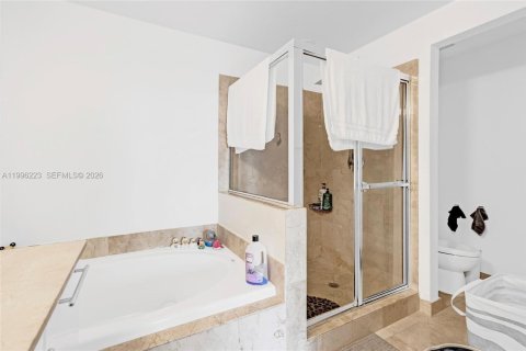 Снять в аренду кондоминиум в Авентура, Флорида 2 спальни, 187.66м2, № 2060481 - фото 24