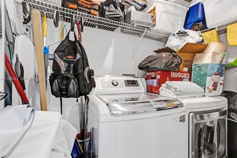 Снять в аренду кондоминиум в Авентура, Флорида 2 спальни, 187.66м2, № 2060481 - фото 26