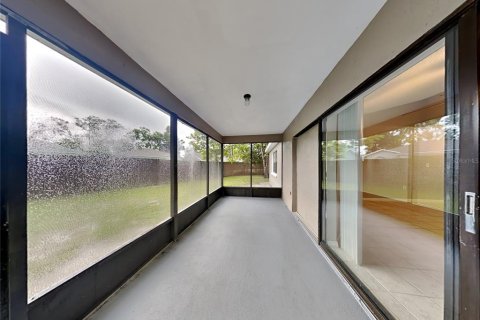 House in New Port Richey, Florida 3 bedrooms, 122.91 sq.m. № 1911919 - photo 18