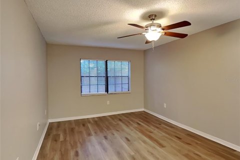 Casa en alquiler en New Port Richey, Florida, 3 dormitorios, 122.91 m2 № 1911919 - foto 8