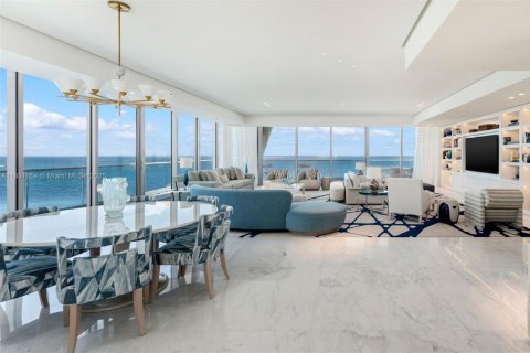 Купить кондоминиум в Серфсайд, Флорида 5 спален, 624.86м2, № 2014756 - фото 3