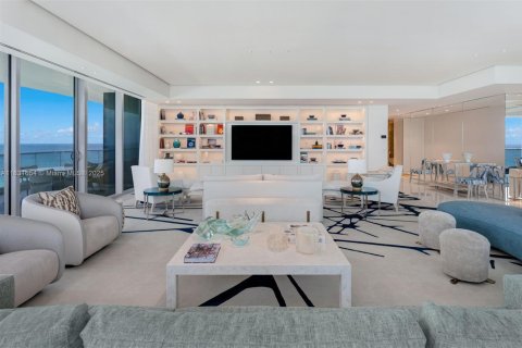 Купить кондоминиум в Серфсайд, Флорида 5 спален, 624.86м2, № 2014756 - фото 2