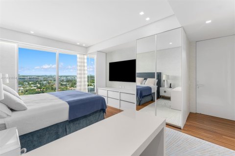 Купить кондоминиум в Серфсайд, Флорида 5 спален, 624.86м2, № 2014756 - фото 11