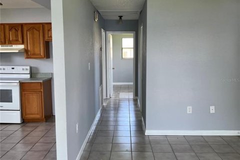 House in Winter Garden, Florida 2 bedrooms, 98.1 sq.m. № 1685133 - photo 7