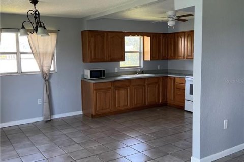 House in Winter Garden, Florida 2 bedrooms, 98.1 sq.m. № 1685133 - photo 6