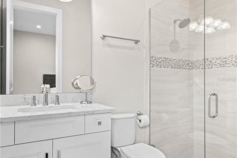 Casa en venta en Lakewood Ranch, Florida, 3 dormitorios, 243.5 m2 № 1870313 - foto 25