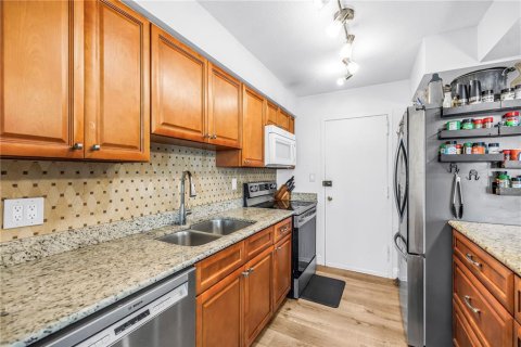 Copropriété à vendre à Saint Petersburg, Floride: 2 chambres, 134.71 m2 № 2342056 - photo 15