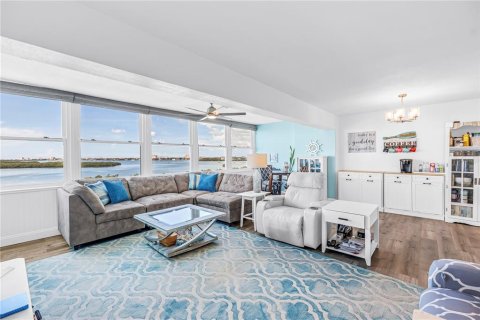 Copropriété à vendre à Saint Petersburg, Floride: 2 chambres, 134.71 m2 № 2342056 - photo 4