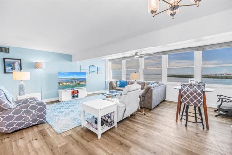 Copropriété à vendre à Saint Petersburg, Floride: 2 chambres, 134.71 m2 № 2342056 - photo 11
