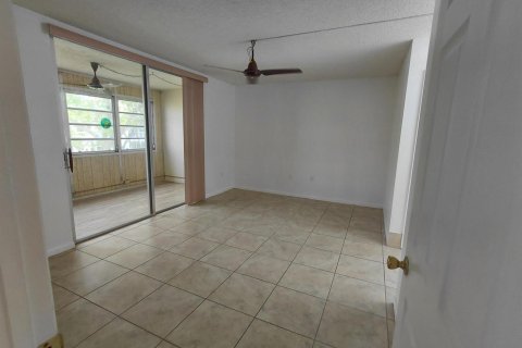 Copropriété à louer à Margate, Floride: 2 chambres, 90.12 m2 № 2086530 - photo 6