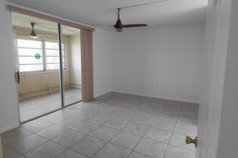 Copropriété à louer à Margate, Floride: 2 chambres, 90.12 m2 № 2086530 - photo 17