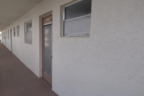Copropriété à louer à Margate, Floride: 2 chambres, 90.12 m2 № 2086530 - photo 2