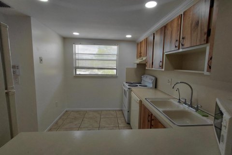 Copropriété à louer à Margate, Floride: 2 chambres, 90.12 m2 № 2086530 - photo 14