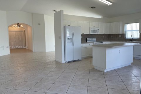 Villa ou maison à louer à Miami, Floride: 3 chambres, 176.61 m2 № 2423301 - photo 18