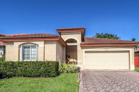 Villa ou maison à Miami, Floride 3 chambres, 176.61 m2 № 2423301