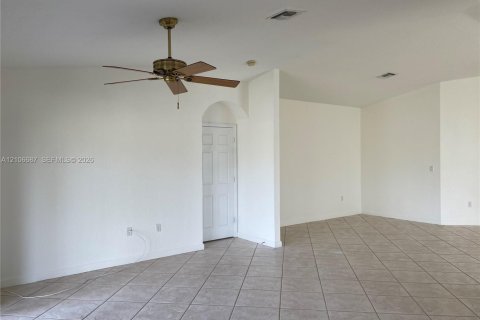Villa ou maison à louer à Miami, Floride: 3 chambres, 176.61 m2 № 2423301 - photo 7