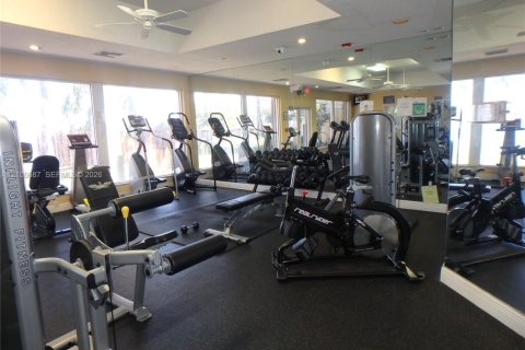 Villa ou maison à louer à Miami, Floride: 3 chambres, 176.61 m2 № 2423301 - photo 29