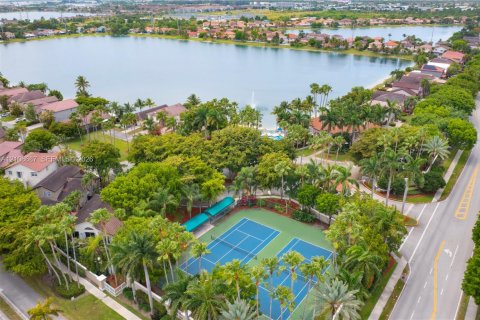 Villa ou maison à louer à Miami, Floride: 3 chambres, 176.61 m2 № 2423301 - photo 25