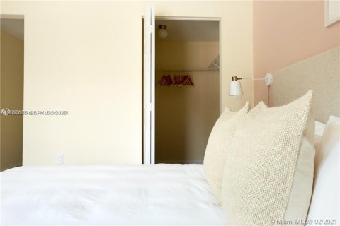 Copropriété à louer à Miami, Floride: 2 chambres № 2069502 - photo 10
