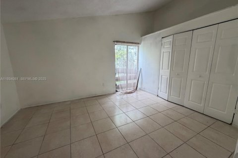 Adosado en alquiler en Miami Gardens, Florida, 4 dormitorios, 136.57 m2 № 1993148 - foto 5
