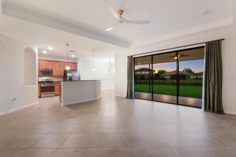 Villa ou maison à vendre à Lakewood Ranch, Floride: 4 chambres, 210.7 m2 № 1565500 - photo 11
