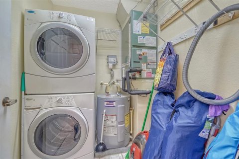 Condo in Sarasota, Florida, 2 bedrooms  № 1082160 - photo 30