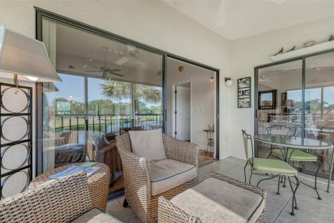 Condo in Sarasota, Florida, 2 bedrooms  № 1082160 - photo 11