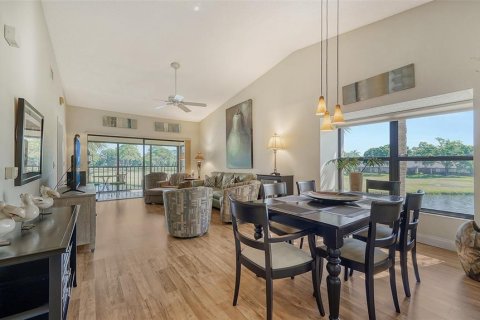 Condo in Sarasota, Florida, 2 bedrooms  № 1082160 - photo 6