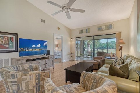 Condo in Sarasota, Florida, 2 bedrooms  № 1082160 - photo 9