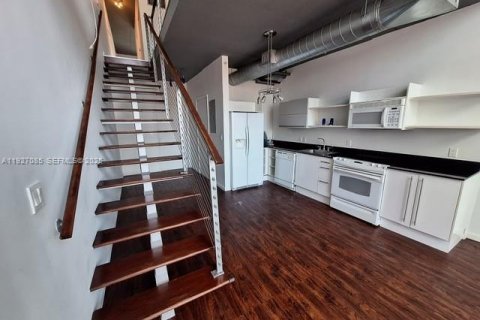 Купить кондоминиум в Майами, Флорида 2 спальни, 103.4м2, № 1985981 - фото 3