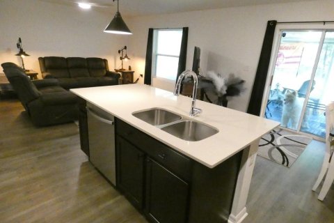 Casa en venta en Weeki Wachee, Florida, 3 dormitorios, 134.24 m2 № 2386000 - foto 4