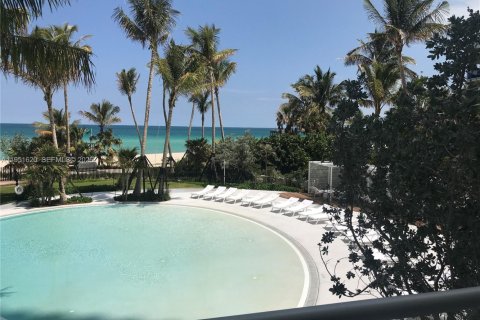 Condo in Sunny Isles Beach, Florida, 1 bedroom  № 2089344