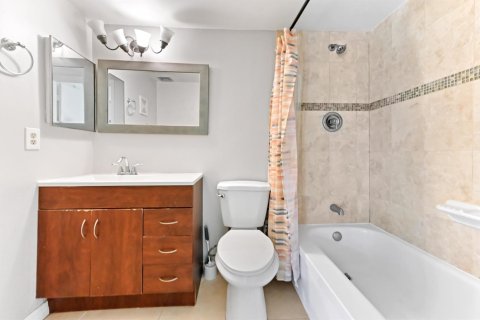 Купить кондоминиум в Делрей-Бич, Флорида 5 комнат, 70.61м2, № 2083015 - фото 11