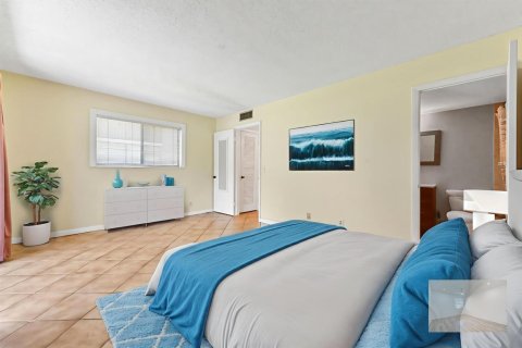 Купить кондоминиум в Делрей-Бич, Флорида 5 комнат, 70.61м2, № 2083015 - фото 9