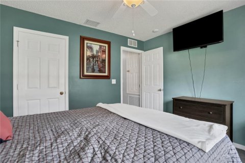 House in Palm Coast, Florida 4 bedrooms, 167.6 sq.m. № 1389206 - photo 24