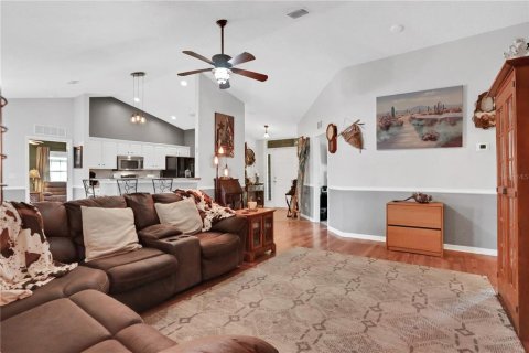 House in Palm Coast, Florida 4 bedrooms, 167.6 sq.m. № 1389206 - photo 18