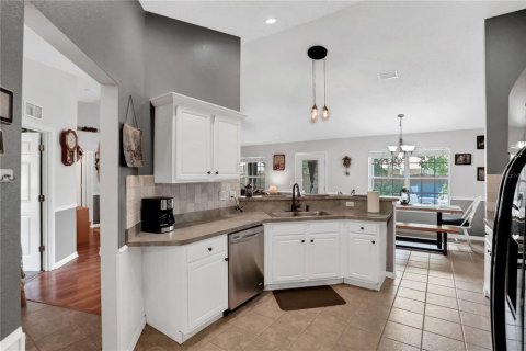 House in Palm Coast, Florida 4 bedrooms, 167.6 sq.m. № 1389206 - photo 7